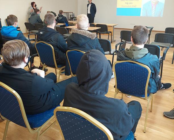 Erasmus+ projektas "New Experience Changes Lives"