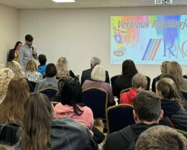 Viešoji konsultacija dėl Rokiškio profesinio centro 2026 metų mokinių priėmimo į profesinio mokymo programas planavimo
